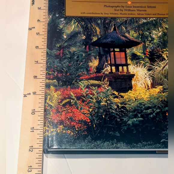 ✨Large Coffee Table Book: Balinese Gardens - Picture 2 of 8